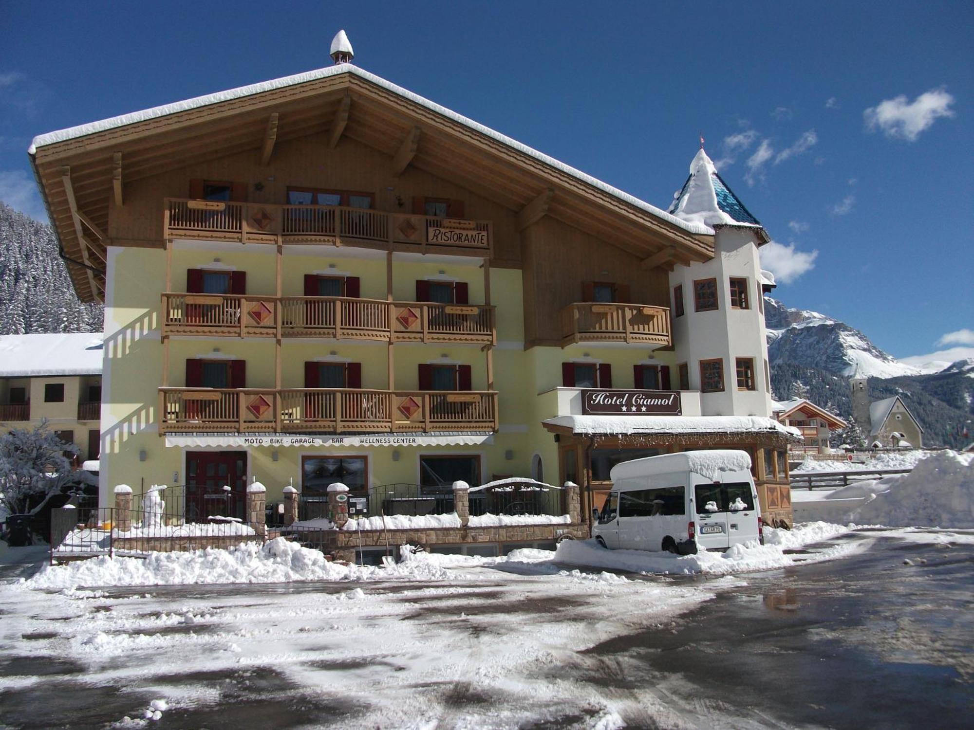 Hotel Ciamol Campitello di Fassa Luaran gambar