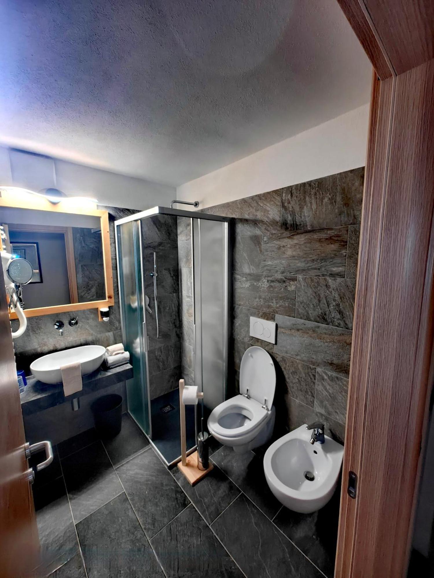 Hotel Ciamol Campitello di Fassa Luaran gambar