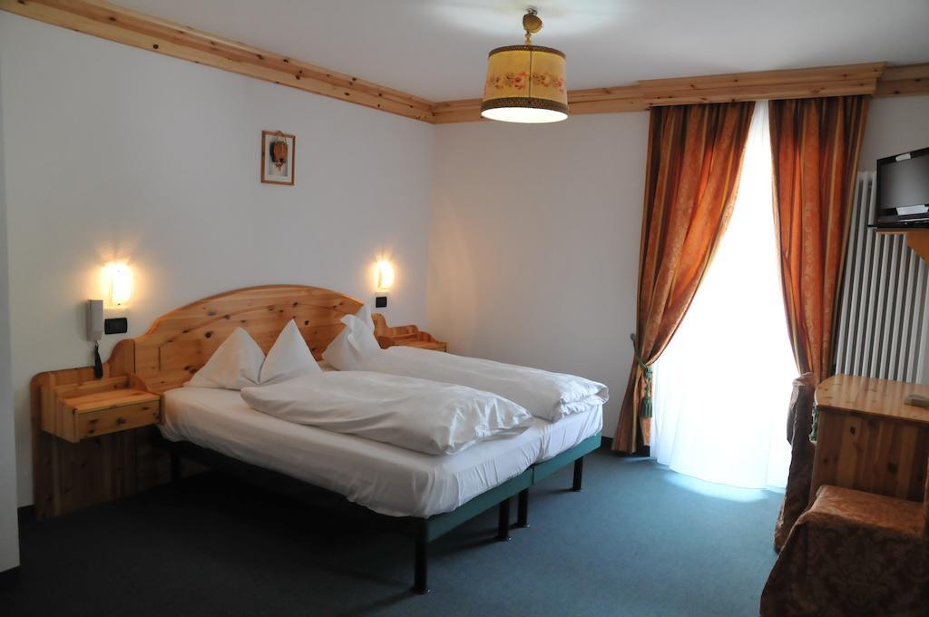Hotel Ciamol Campitello di Fassa Bilik gambar